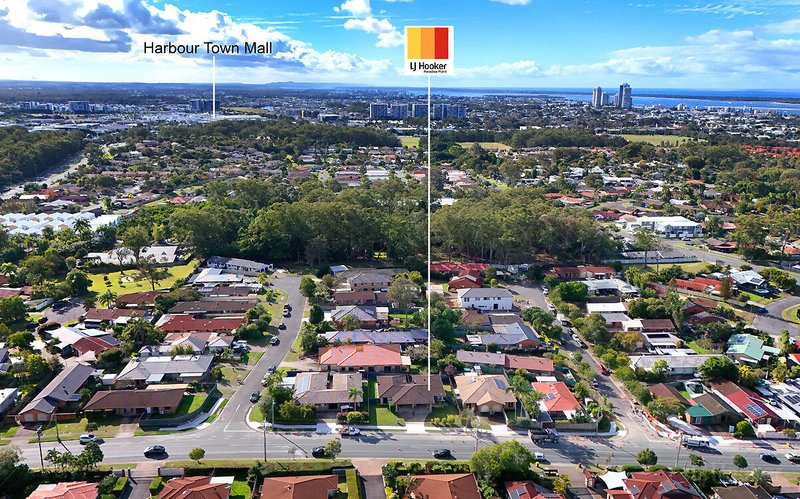 Photo - 1/215 Central Street, Labrador QLD 4215 - Image 24