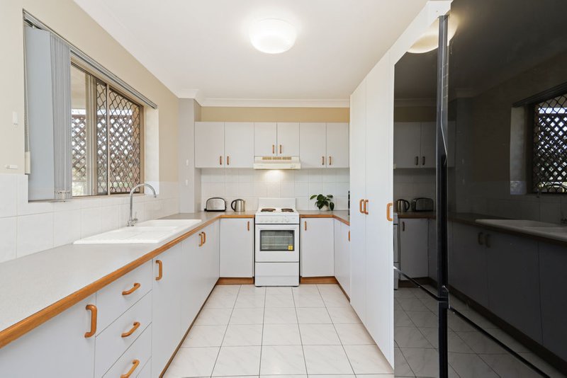 Photo - 12/15 Dunkirk Street, Gaythorne QLD 4051 - Image 3