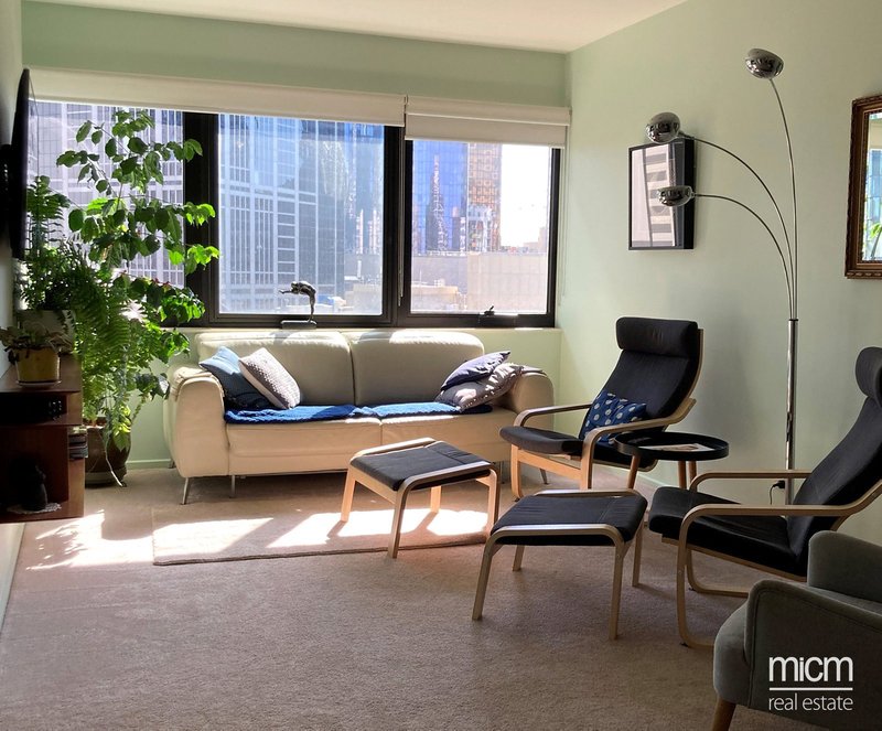 Photo - 1215/250 Elizabeth Street, Melbourne VIC 3000 - Image 2