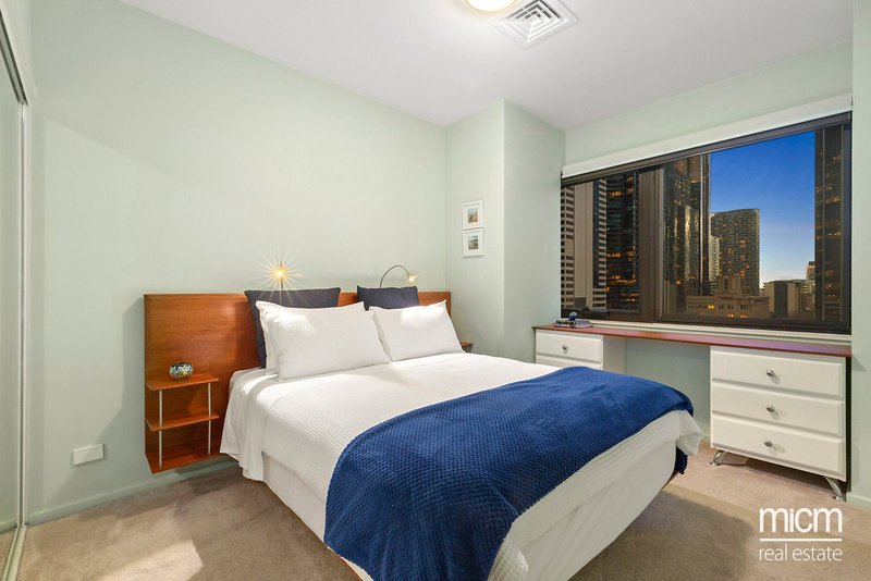 Photo - 1215/250 Elizabeth Street, Melbourne VIC 3000 - Image 4