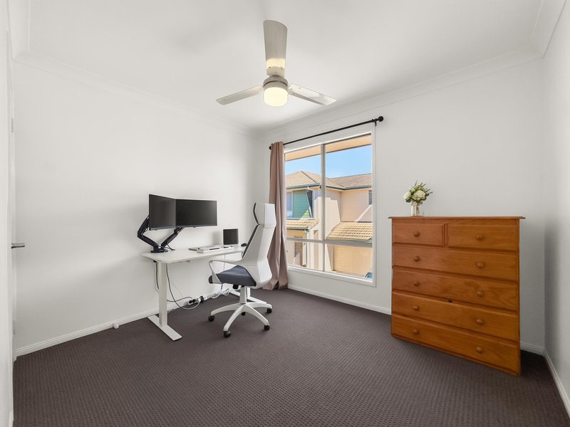 Photo - 12/154-162 River Hills Road, Eagleby QLD 4207 - Image 11