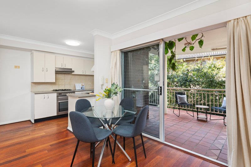 Photo - 12/16-18 Bellbrook Avenue, Hornsby NSW 2077 - Image 3