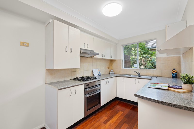 Photo - 12/16-18 Bellbrook Avenue, Hornsby NSW 2077 - Image 4