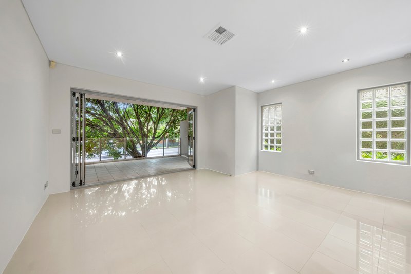 Photo - 1/216-218 Old South Head Road, Bellevue Hill NSW 2023 - Image 1