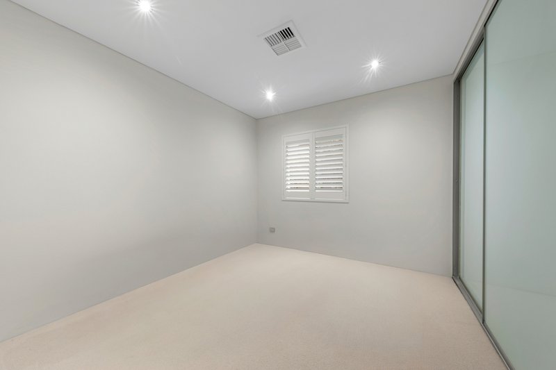 Photo - 1/216-218 Old South Head Road, Bellevue Hill NSW 2023 - Image 4