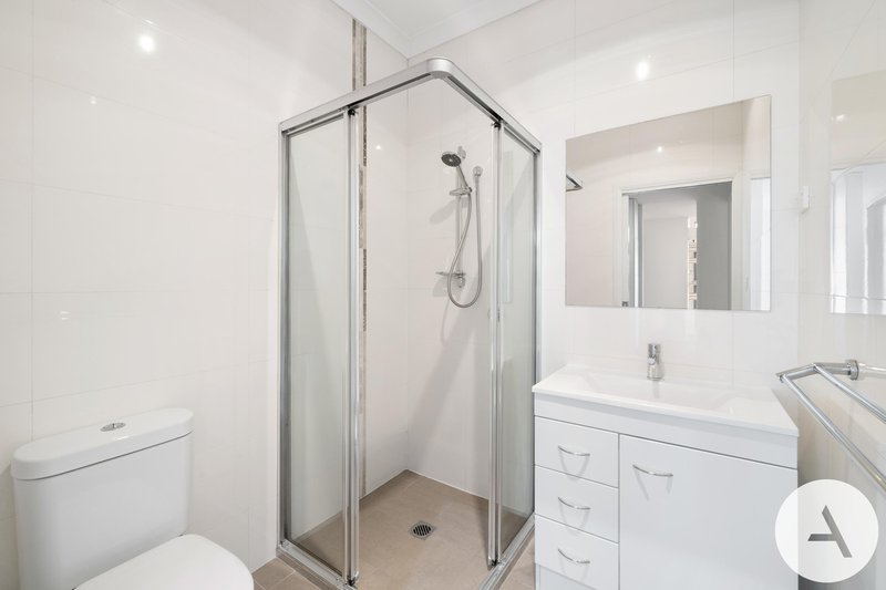 Photo - 12/16 De Burgh Street, Lyneham ACT 2602 - Image 11