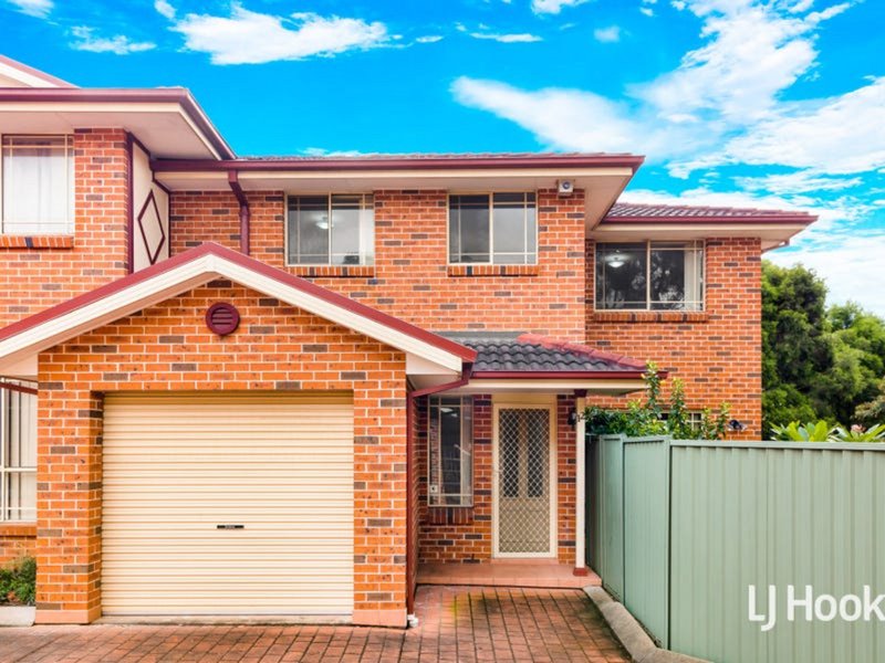 12/16 Hillcrest Road, Quakers Hill NSW 2763