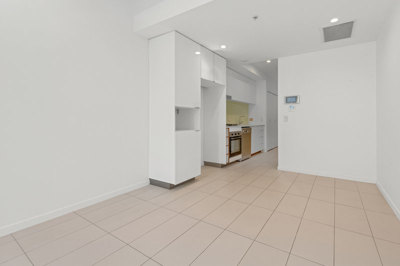 Photo - 121/66 Manning Street, South Brisbane QLD 4101 - Image 2