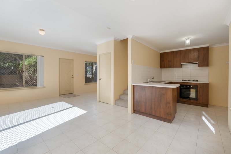 Photo - 1/217-219 Hill View Terrace, Bentley WA 6102 - Image 4