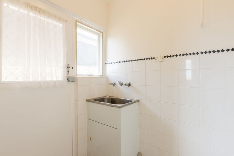 Photo - 1/217 Belair Road, Torrens Park SA 5062 - Image 8