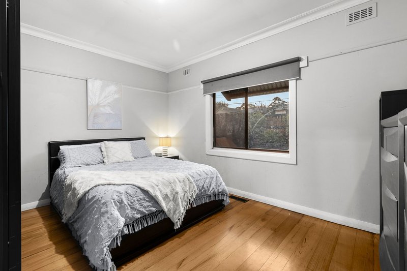 Photo - 1&2/17 Liege Avenue, Noble Park VIC 3174 - Image 6