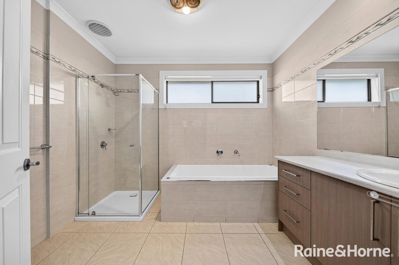 Photo - 1&2/177 Copernicus Way, Keilor Downs VIC 3038 - Image 21