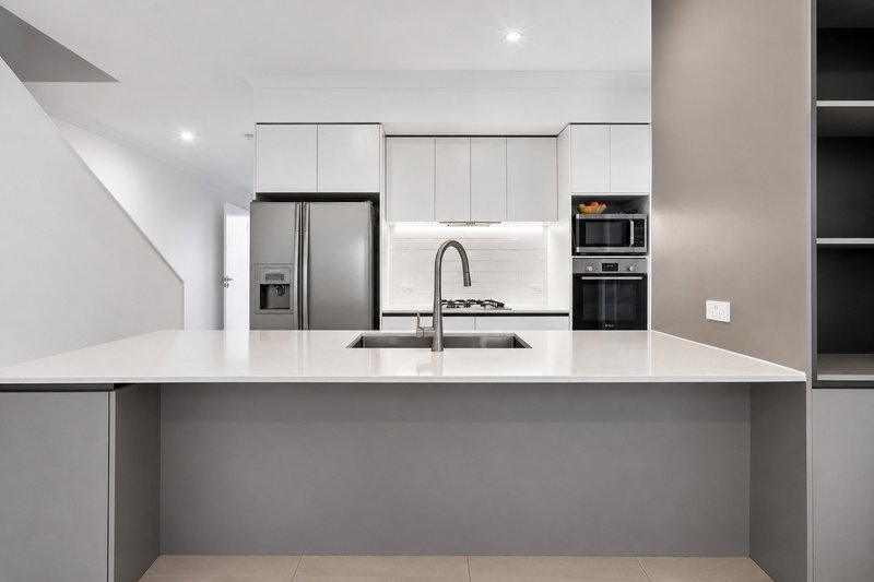 Photo - 12/18 Foreshore Street, Coomera QLD 4209 - Image 5