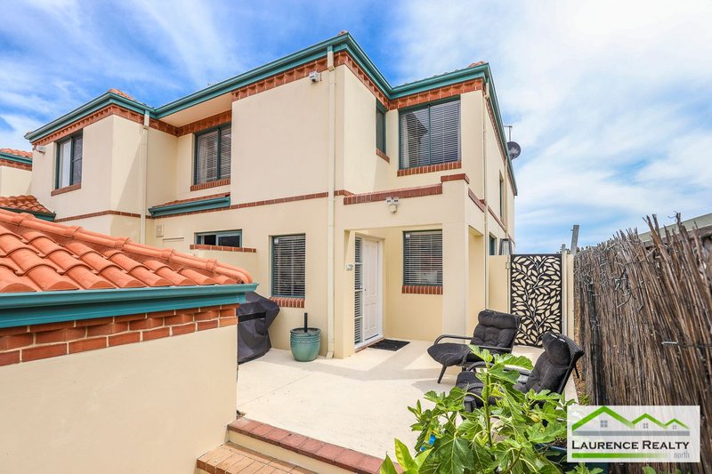 Photo - 12/185 Anchorage Drive, Mindarie WA 6030 - Image 2