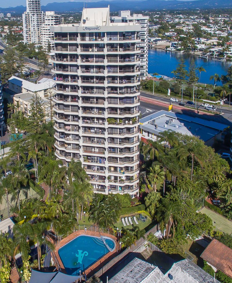 Photo - 12/19 Aubrey Street, Surfers Paradise QLD 4217 - Image 13