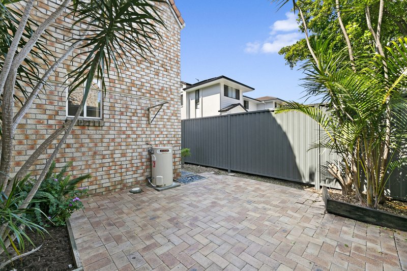 Photo - 12/19 Blake Street, Southport QLD 4215 - Image 12