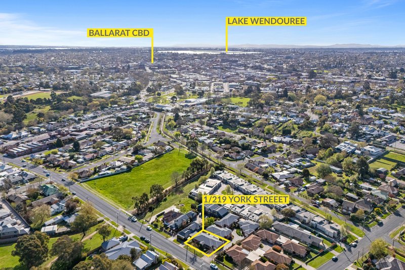 Photo - 1/219 York Street, Ballarat East VIC 3350 - Image 15