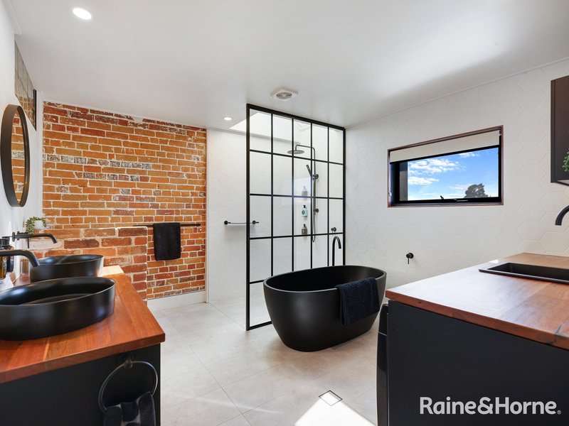 Photo - 121A Keppel Street, Bathurst NSW 2795 - Image 16