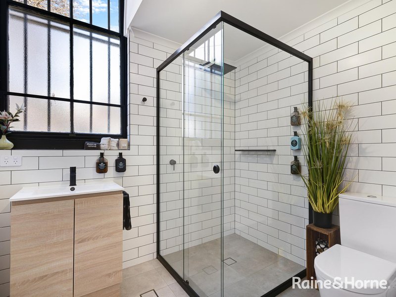 Photo - 121A Keppel Street, Bathurst NSW 2795 - Image 30