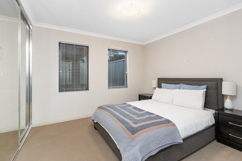 Photo - 1/21B Loughton Way, Balga WA 6061 - Image 11