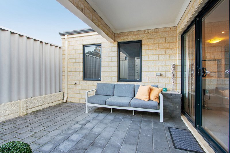 Photo - 1/21B Loughton Way, Balga WA 6061 - Image 20