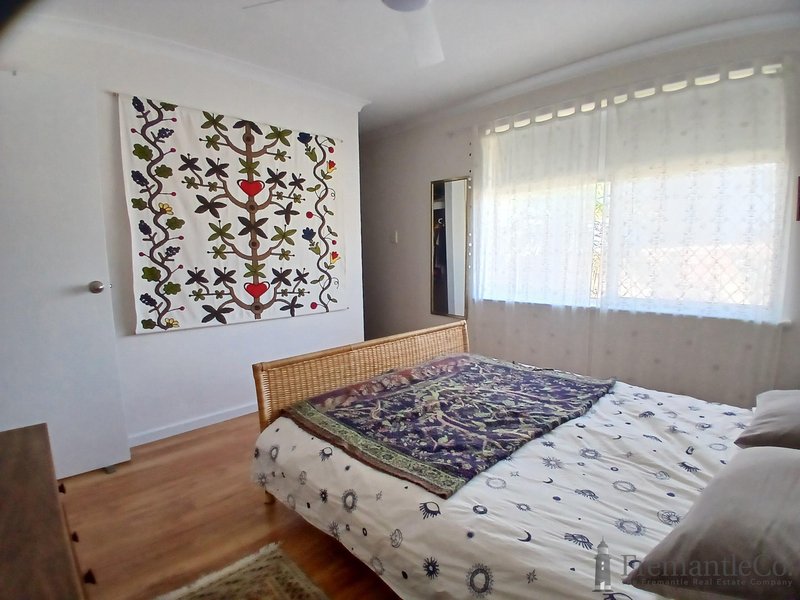 Photo - 121B Watkins Street, White Gum Valley WA 6162 - Image 5