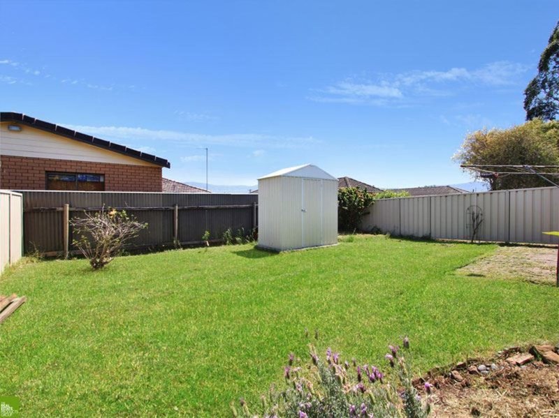 Photo - 12/2-10 Compton Street, Dapto NSW 2530 - Image 7