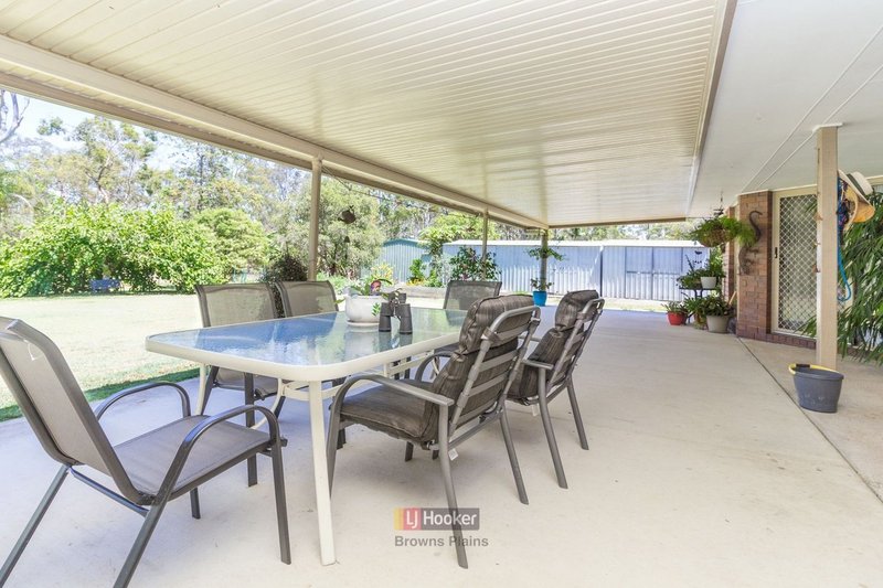 Photo - 122-124 Merluna Road, Park Ridge South QLD 4125 - Image 3