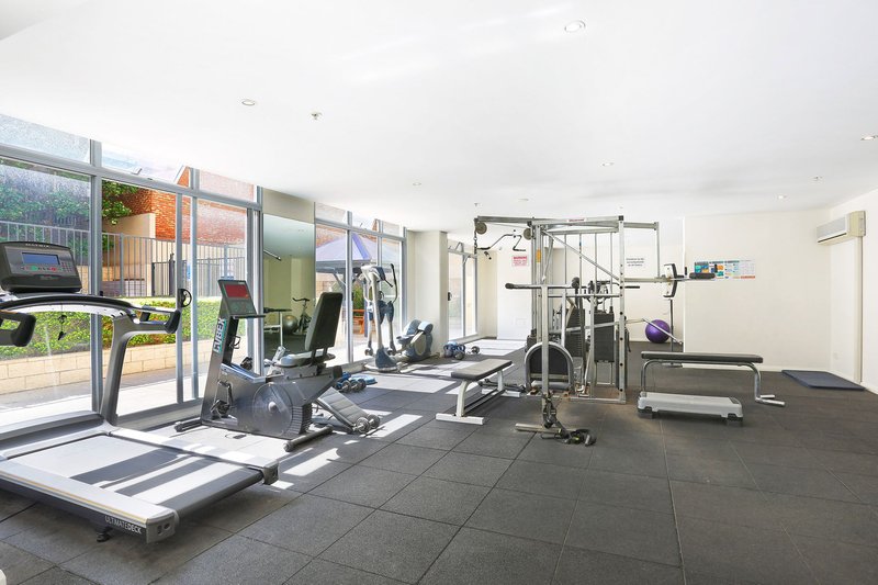 Photo - 12/2-8 Brisbane Street, Surry Hills NSW 2010 - Image 8