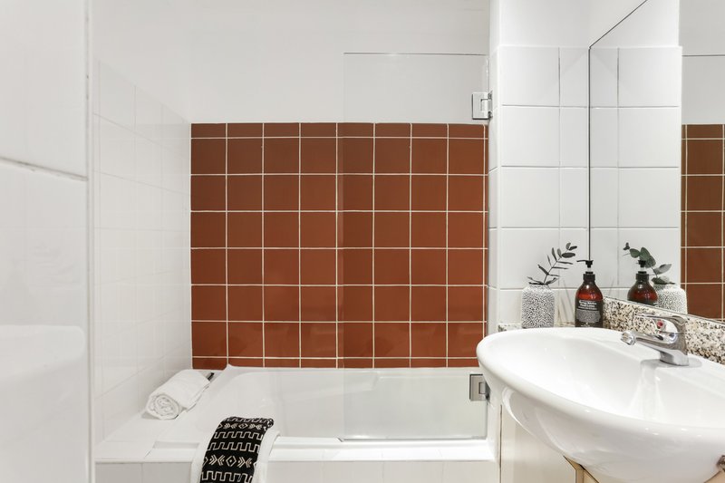 Photo - 12/2-8 Brisbane Street, Surry Hills NSW 2010 - Image 9