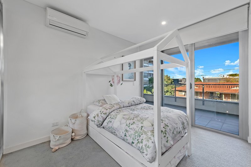 Photo - 12/2-8 James Street, Carlingford NSW 2118 - Image 8