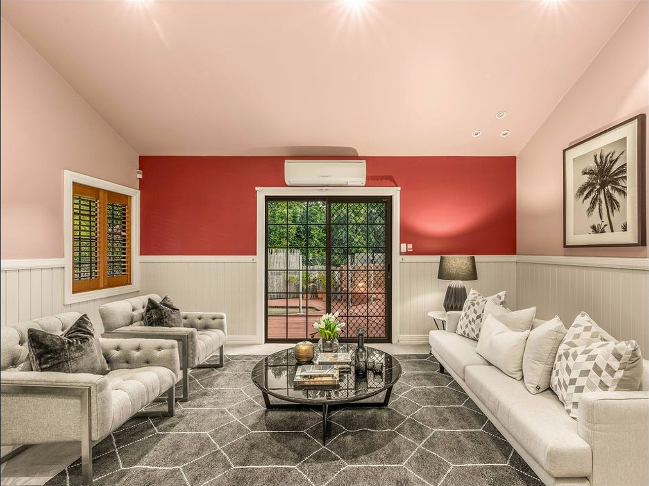 7-bedroom house at 122 Arrabri Avenue, Mount Ommaney, QLD 4074, Brisbane, Queensland
