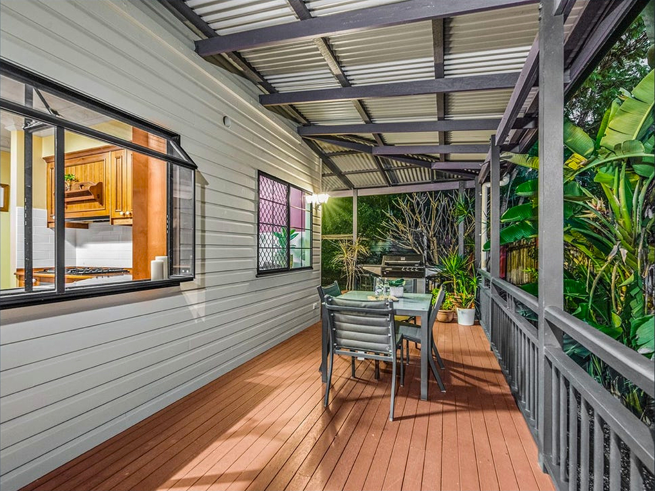 7-bedroom house at 122 Arrabri Avenue, Mount Ommaney, QLD 4074, Brisbane, Queensland