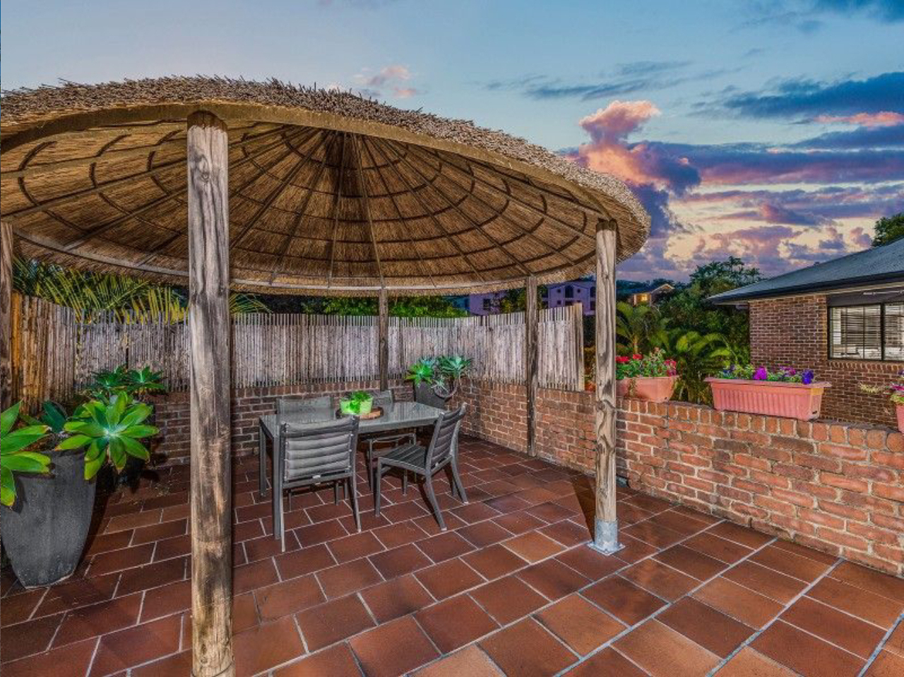 7-bedroom house at 122 Arrabri Avenue, Mount Ommaney, QLD 4074, Brisbane, Queensland