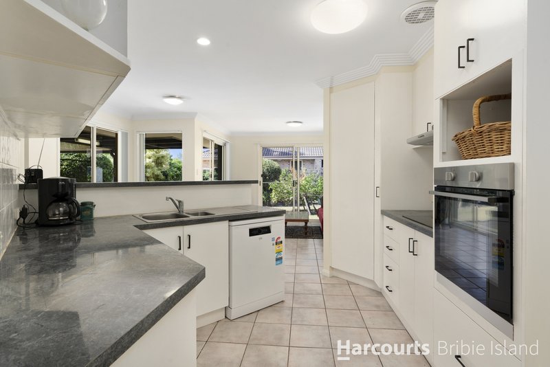 Photo - 122 Avon Avenue, Banksia Beach QLD 4507 - Image 6