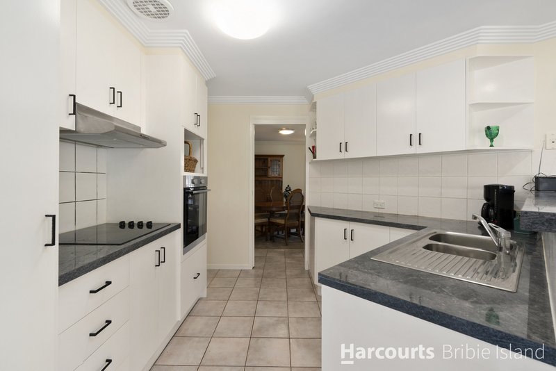 Photo - 122 Avon Avenue, Banksia Beach QLD 4507 - Image 7