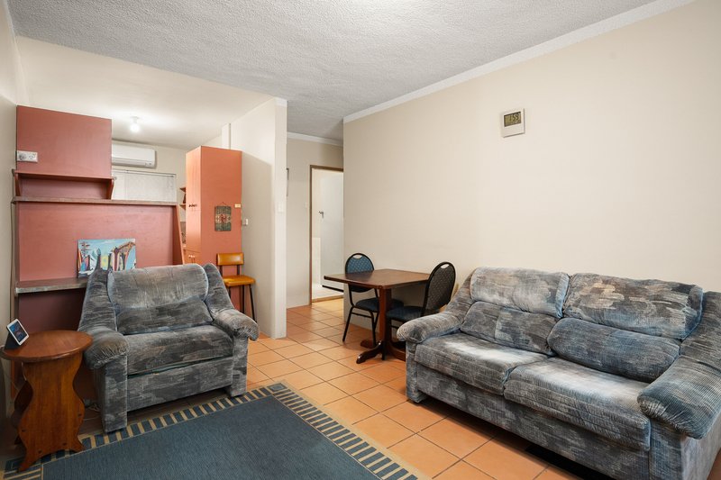 Photo - 1/22 Balowrie Street, Hamilton QLD 4007 - Image 2