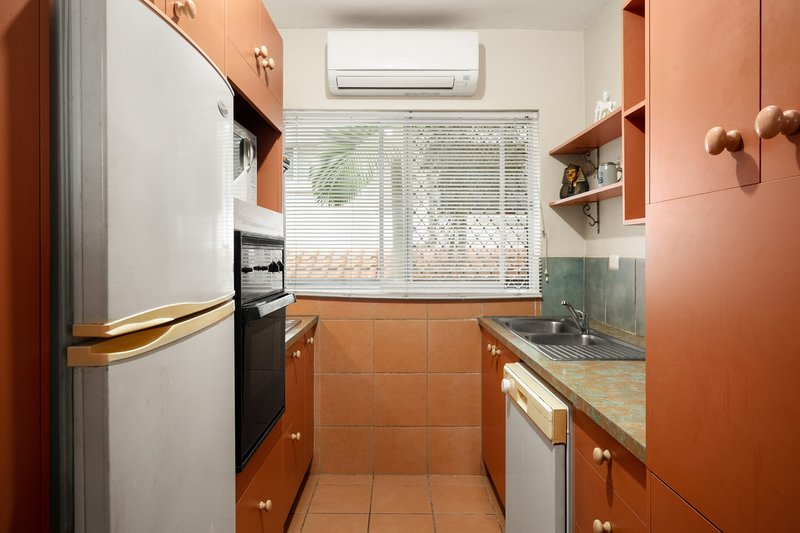 Photo - 1/22 Balowrie Street, Hamilton QLD 4007 - Image 4