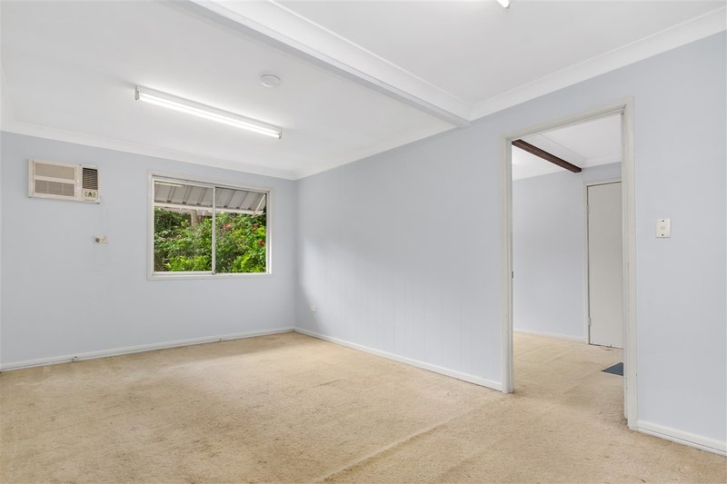 Photo - 122 Bapaume Road, Holland Park West QLD 4121 - Image 9