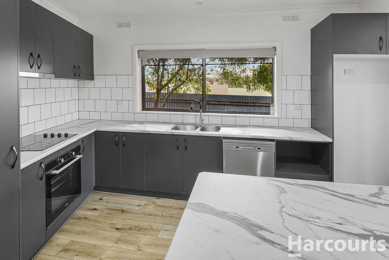 Photo - 122 Bennett Road, Horsham VIC 3400 - Image 5