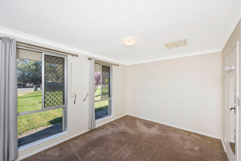 Photo - 122 Berkshire Road, Forrestfield WA 6058 - Image 7