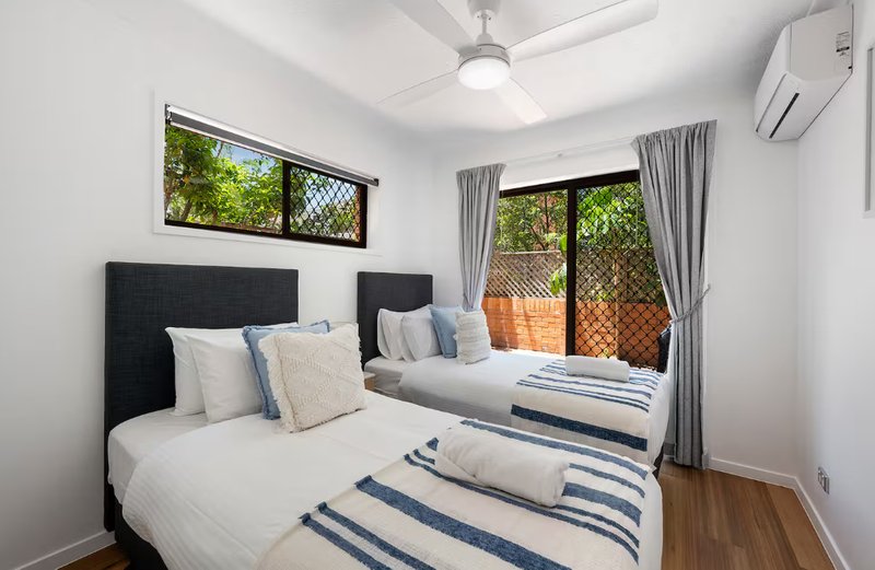 Photo - 1/22 Britannia Avenue, Broadbeach QLD 4218 - Image 6