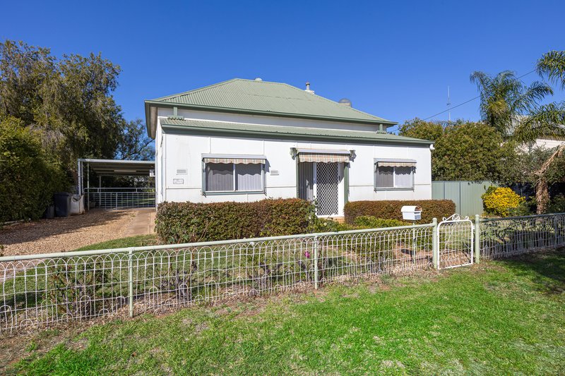 Photo - 122 Britannia Street, Temora NSW 2666 - Image 3