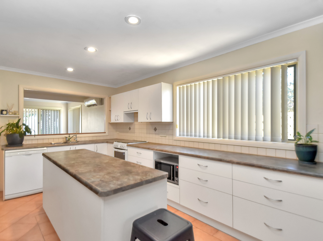 122 Buck Street, Broken Hill NSW 2880 - Image 3