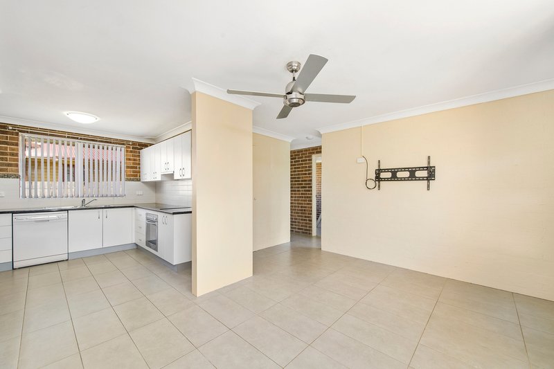 Photo - 1/22 Campbell Street, Wauchope NSW 2446 - Image 3