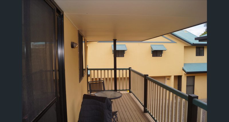 Photo - 1/22 Cardross Street, Yeerongpilly QLD 4105 - Image 6