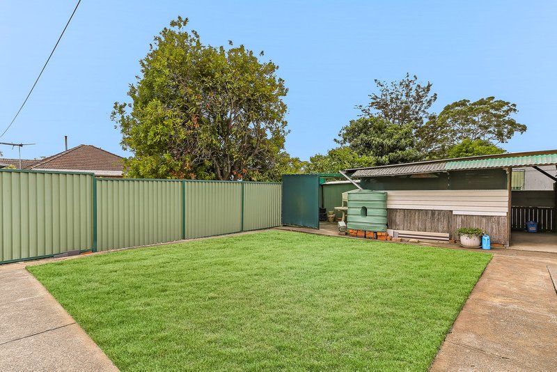 Photo - 122 Cooper Road, Birrong NSW 2143 - Image 8