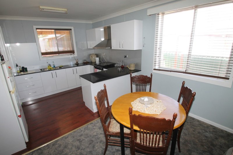 Photo - 122 Dewhurst Street, Werris Creek NSW 2341 - Image 3