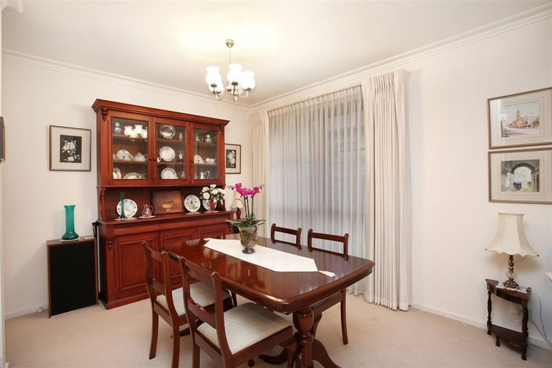 Photo - 1/22 Edwards Street, Burwood VIC 3125 - Image 4