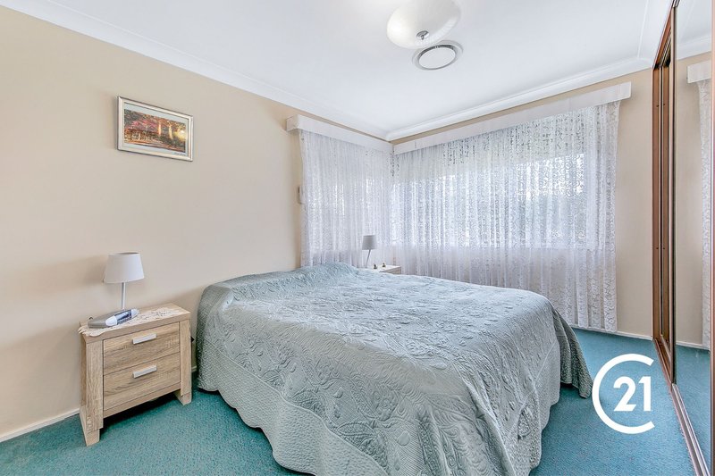 Photo - 122 Frederick Street, Lalor Park NSW 2147 - Image 8